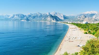 Panorama côtier d’Antalya et climat méditerranéen, de Kaleiçi aux monts Taurus